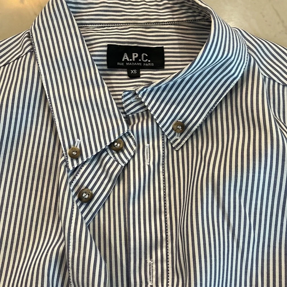 Men’s button down - Picture 2 of 3